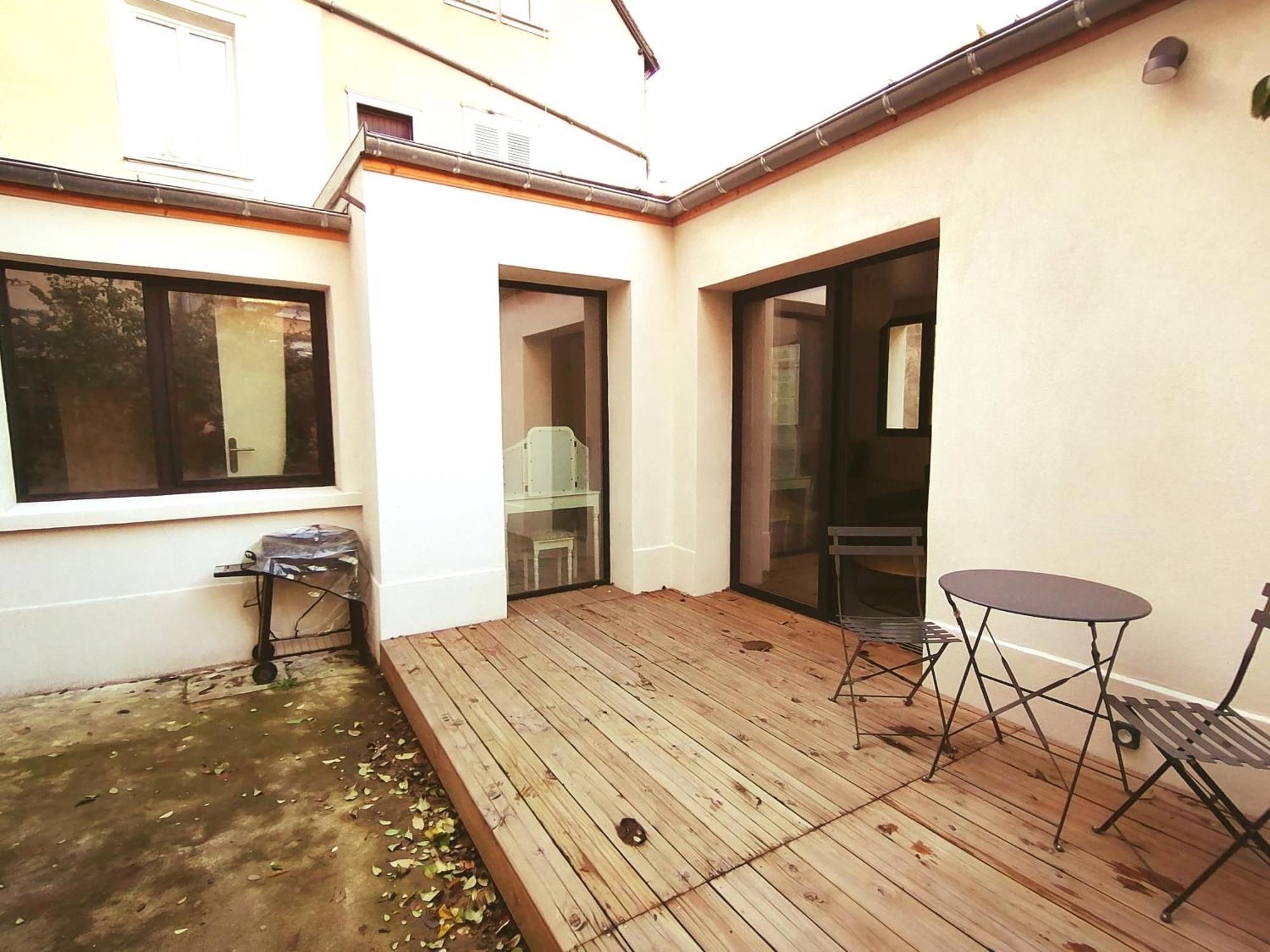 Le Chene Fleuri Bed & Breakfast Chartres Exterior photo