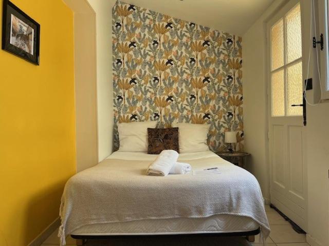 Le Chene Fleuri Bed & Breakfast Chartres Exterior photo