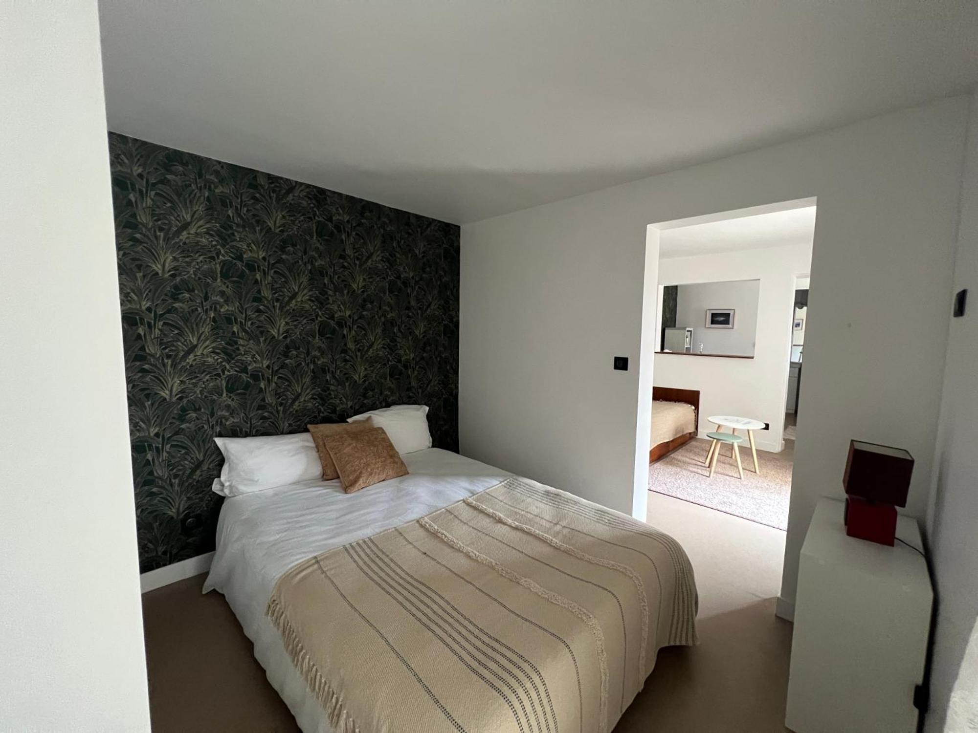 Le Chene Fleuri Bed & Breakfast Chartres Exterior photo